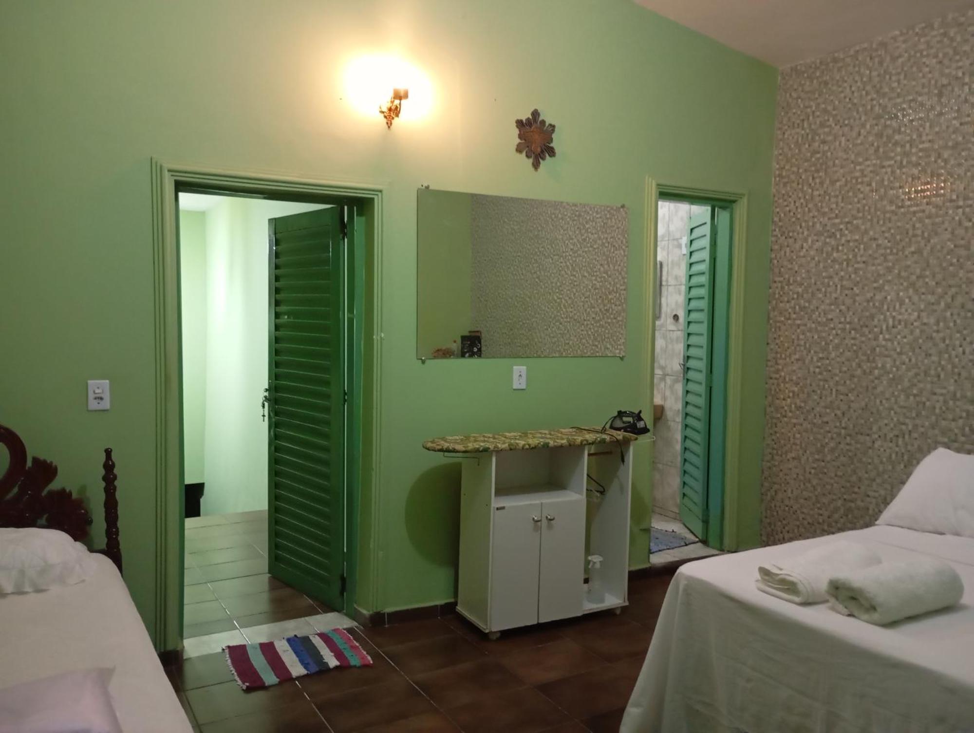 Hospedagem Casa Da Waldir, Quarto Suite 01 Goias Bagian luar foto