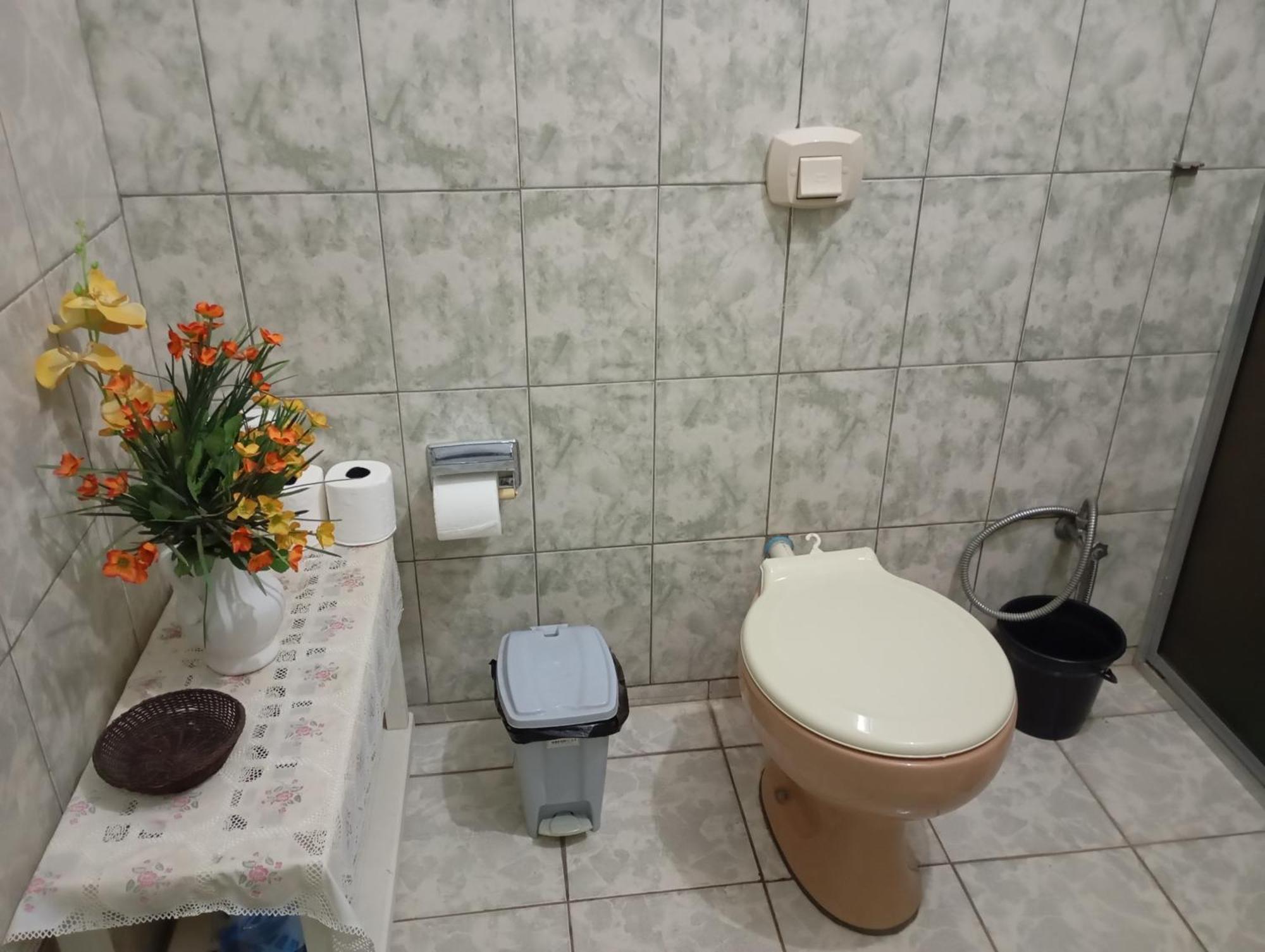 Hospedagem Casa Da Waldir, Quarto Suite 01 Goias Bagian luar foto